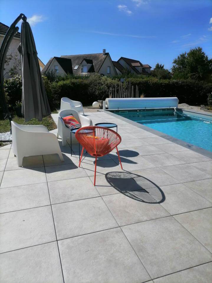 Installation terrasse piscine Réalisation Entre Cour et Jardin Paysagiste Dijon